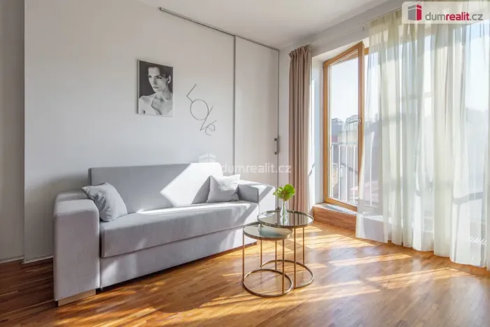 Pronájem bytu 2+kk, Praha - Košíře, Holečkova, 45 m2