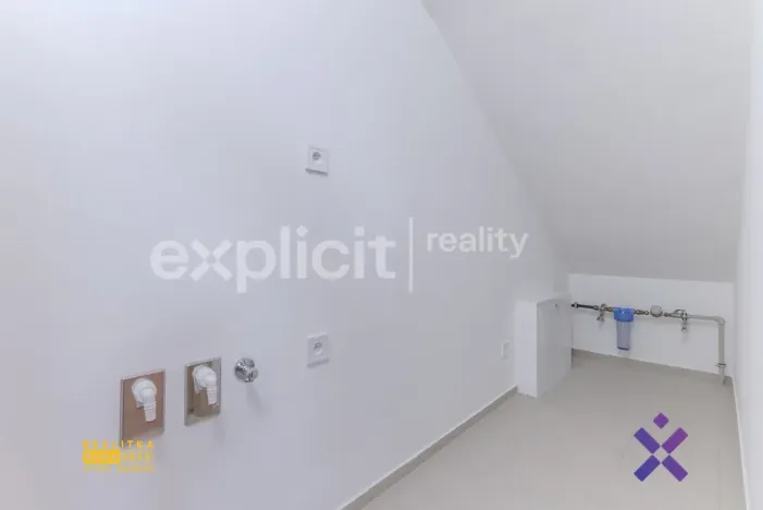 Prodej bytu 3+kk, Ostrožská Nová Ves, U Svatých, 81 m2