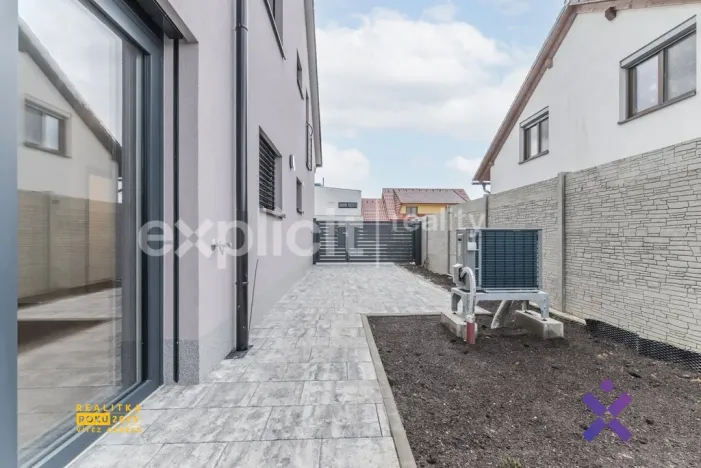 Prodej bytu 3+kk, Ostrožská Nová Ves, U Svatých, 81 m2