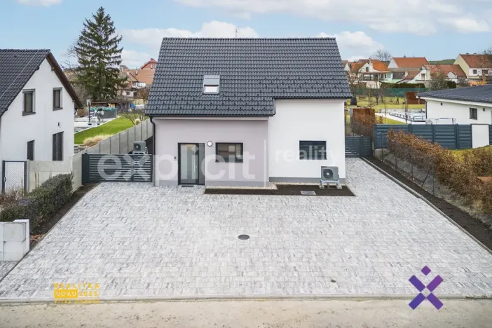 Prodej bytu 4+kk, Ostrožská Nová Ves, U Svatých, 116 m2