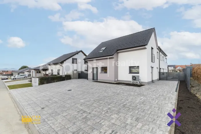 Prodej bytu 4+kk, Ostrožská Nová Ves, U Svatých, 116 m2