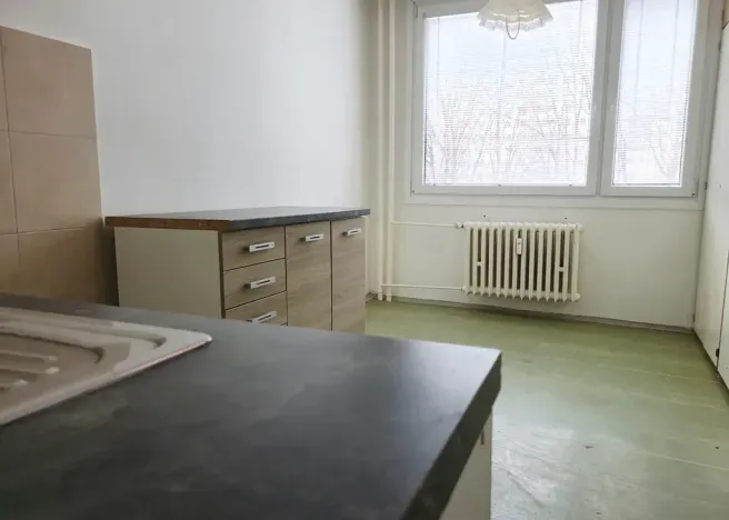 Prodej bytu 3+1, Praha - Kobylisy, Rajmonova, 70 m2