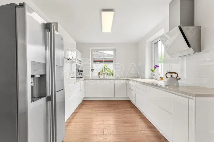 Prodej rodinného domu, Postřižín, Jelení, 169 m2