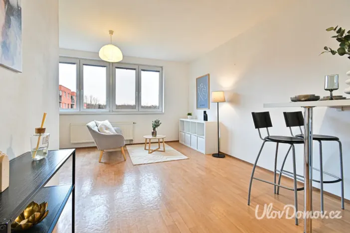 Prodej bytu 1+kk, Praha - Troja, Hnězdenská, 36 m2