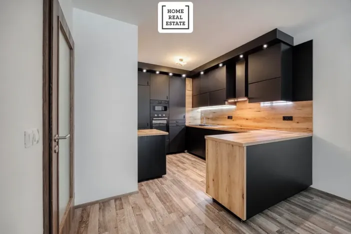 Prodej bytu 3+kk, Praha - Strašnice, Zvěřinova, 97 m2