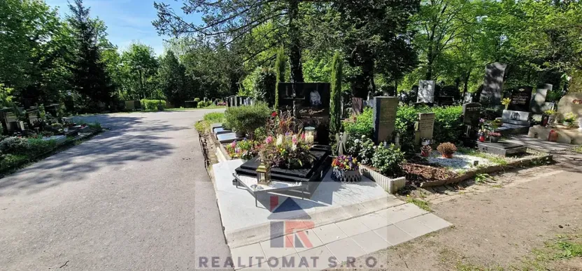 Prodej - jiné, Praha - Smíchov, U smíchovského hřbitova, 4 m2