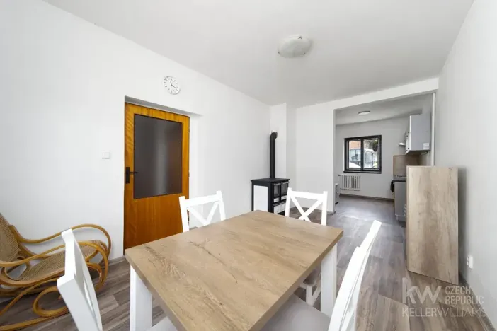 Prodej rodinného domu, Čerňovice, 140 m2