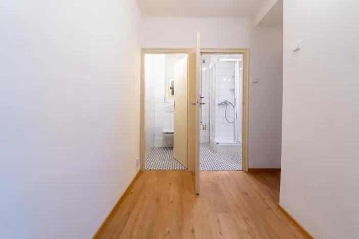 Pronájem bytu 2+kk, Praha - Vršovice, 28. pluku, 63 m2