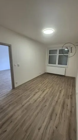 Pronájem bytu 2+kk, České Budějovice, Novohradská, 50 m2