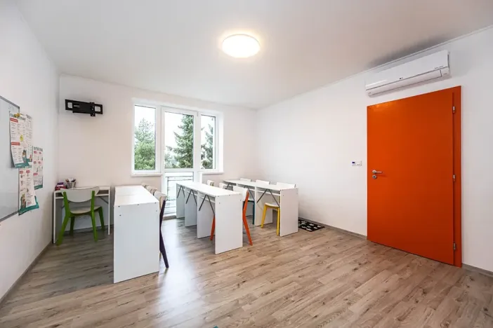 Prodej obchodního prostoru, Praha - Štěrboholy, Ústřední, 280 m2