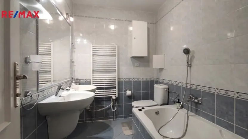 Pronájem bytu 3+1, Karlovy Vary, Mariánskolázeňská, 120 m2