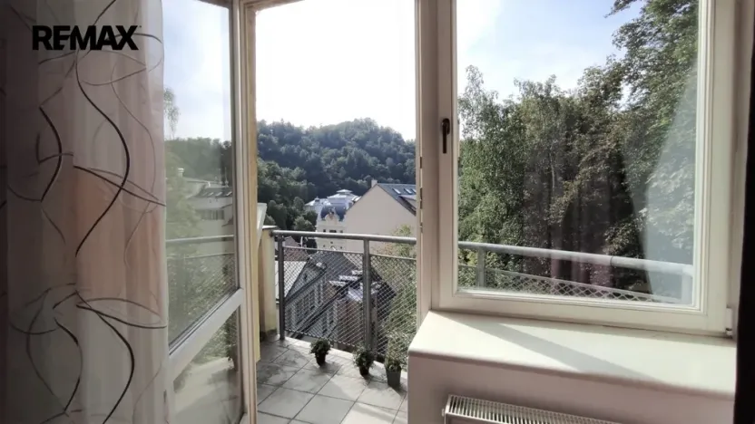 Pronájem bytu 3+1, Karlovy Vary, Mariánskolázeňská, 120 m2