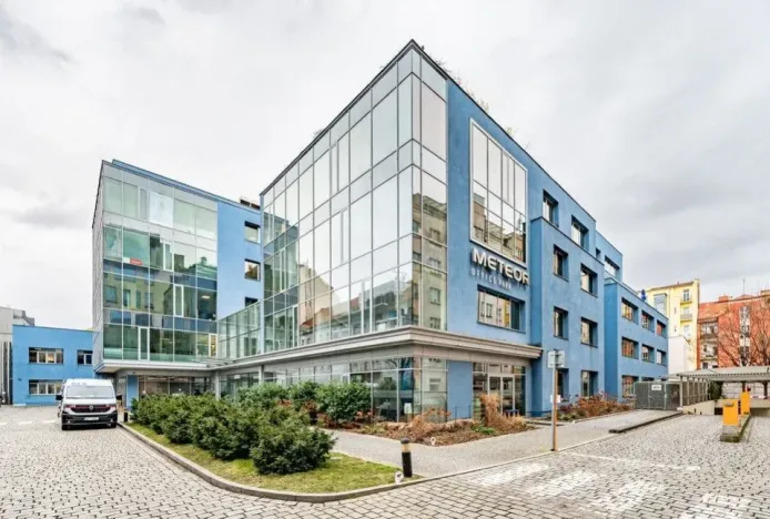 Pronájem kanceláře, Praha - Karlín, Sokolovská, 194 m2