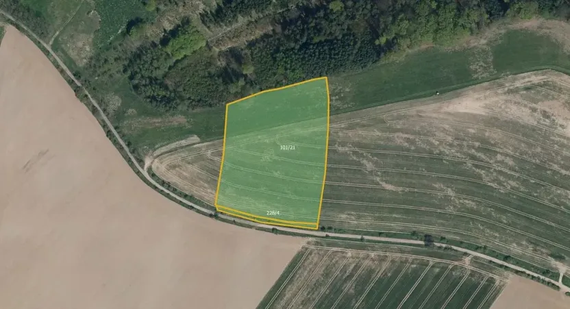 Prodej pole, Mukařov, 30270 m2