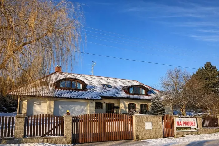 Prodej vícegeneračního domu, Olšany, 392 m2