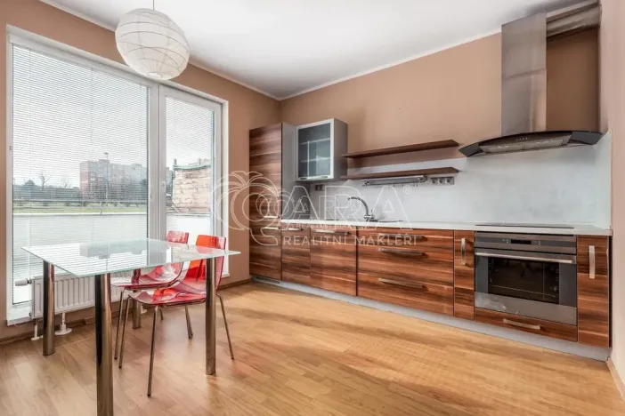 Pronájem bytu 1+kk, Praha, 65 m2