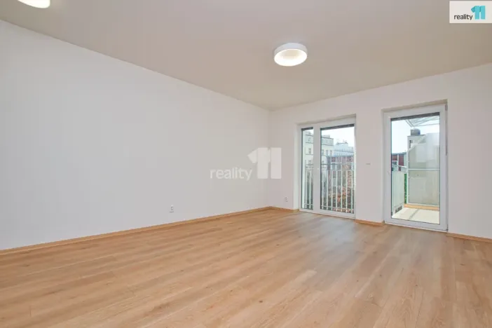 Pronájem bytu 2+kk, Liberec - Liberec II-Nové Město, Papírová, 74 m2