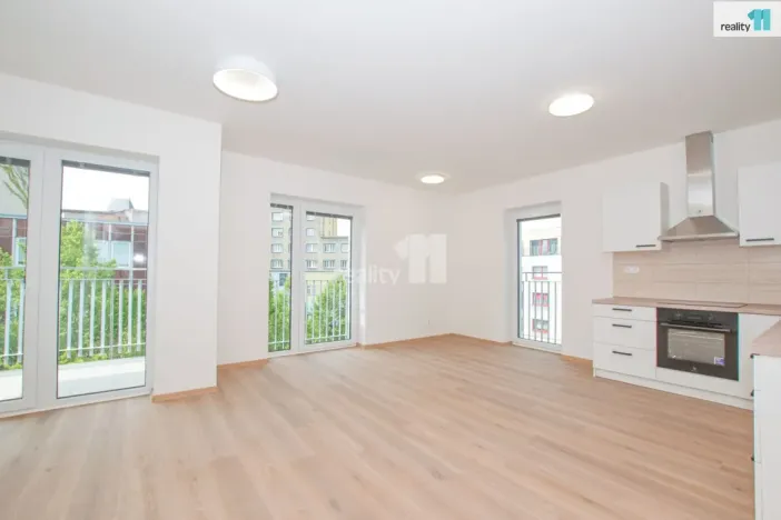 Pronájem bytu 2+kk, Liberec - Liberec II-Nové Město, Papírová, 74 m2