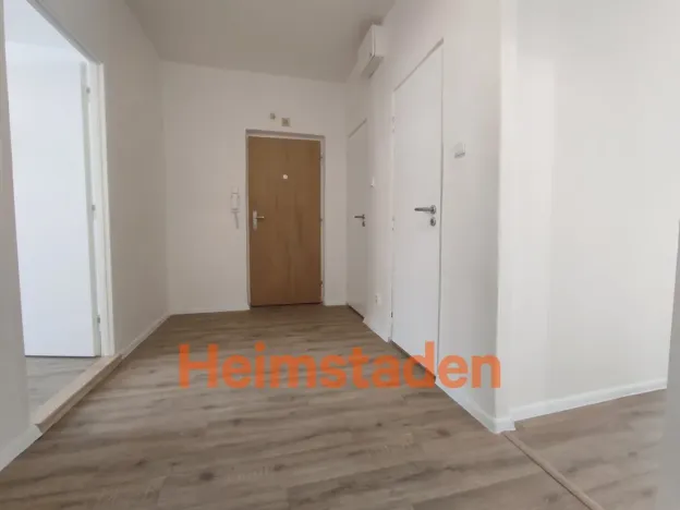 Pronájem bytu 3+1, Karviná - Nové Město, Holubova, 70 m2