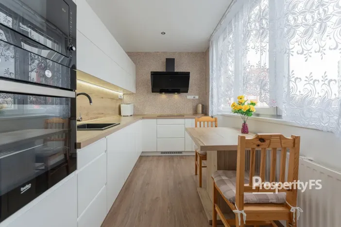 Prodej bytu 3+1, Ostrava - Dubina, Václava Košaře, 68 m2