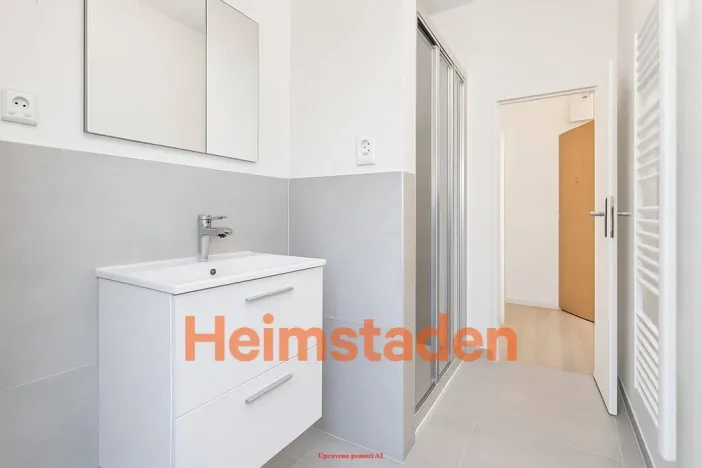 Pronájem obchodního prostoru, Havířov - Město, nám. Republiky, 55 m2