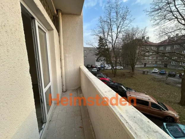 Pronájem komerční nemovitosti, Havířov - Město, nám. Republiky, 34 m2