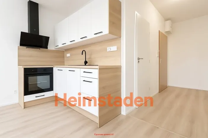 Pronájem obchodního prostoru, Havířov - Město, nám. Republiky, 34 m2