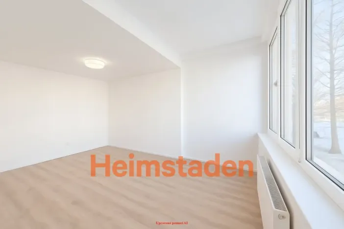 Pronájem obchodního prostoru, Havířov - Město, nám. Republiky, 34 m2