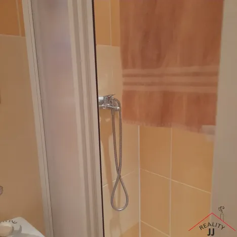 Prodej bytu 2+kk, Praha - Libeň, Zenklova, 31 m2