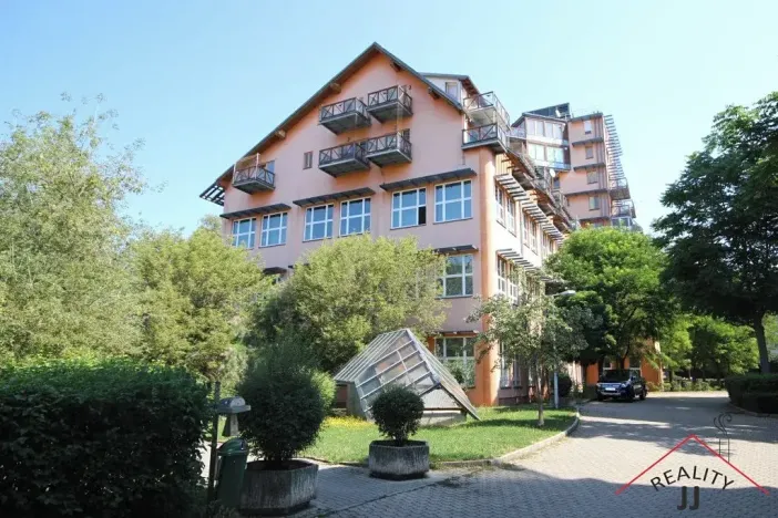 Pronájem kanceláře, Praha - Veleslavín, Na okraji, 215 m2