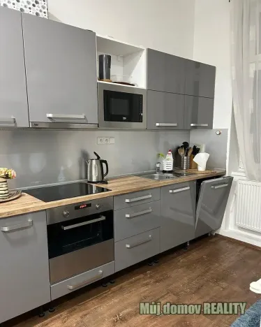 Pronájem bytu 3+kk, Praha - Karlín, Křižíkova, 74 m2