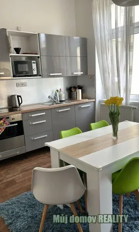 Pronájem bytu 3+kk, Praha - Karlín, Křižíkova, 74 m2