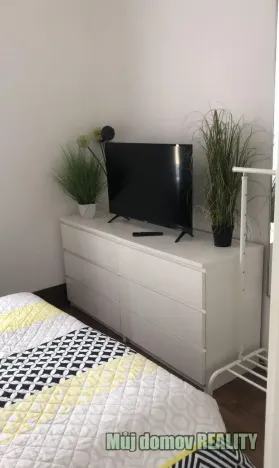 Pronájem bytu 3+kk, Praha - Karlín, Křižíkova, 74 m2