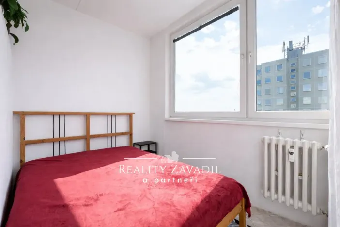 Pronájem bytu 1+kk, Praha - Modřany, Petržílova, 30 m2