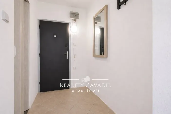 Pronájem bytu 1+kk, Praha - Modřany, Petržílova, 30 m2