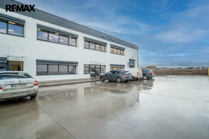 Pronájem obchodního prostoru, Tuchoměřice, 289 m2