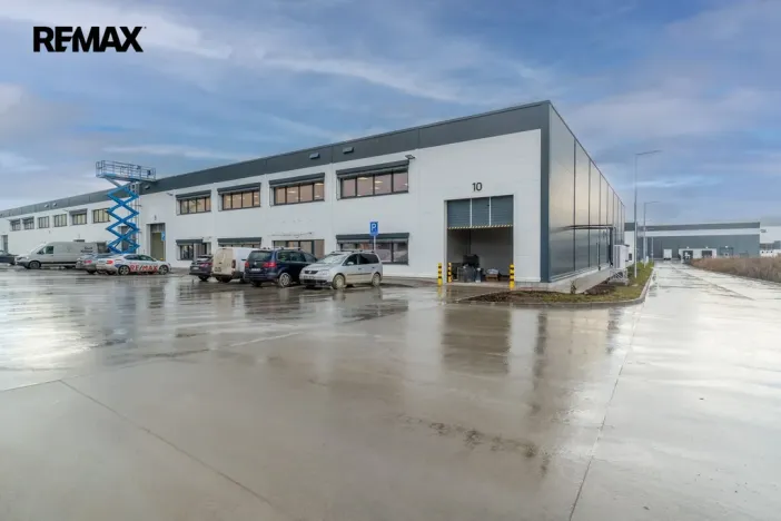 Pronájem obchodního prostoru, Tuchoměřice, 289 m2