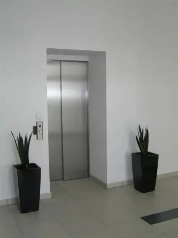 Pronájem kanceláře, Praha - Stodůlky, Prusíkova, 83 m2