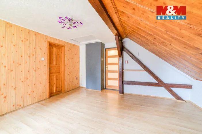 Prodej rodinného domu, Podhradí, 165 m2