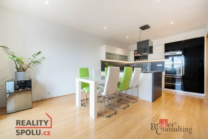 Prodej bytu 3+kk, Pohořelice, Znojemská, 89 m2