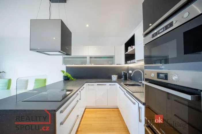 Prodej bytu 3+kk, Pohořelice, Znojemská, 89 m2