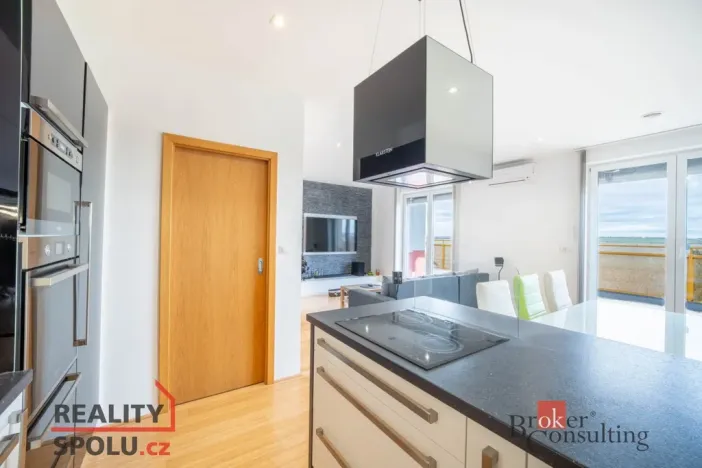 Prodej bytu 3+kk, Pohořelice, Znojemská, 89 m2