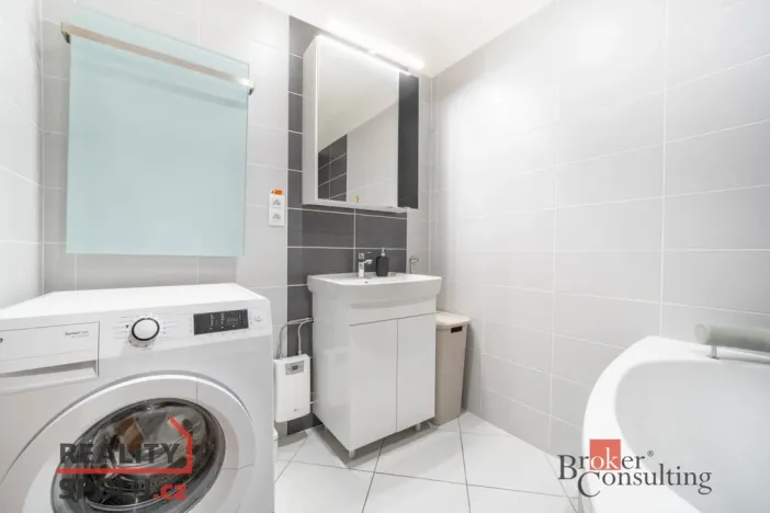 Prodej bytu 3+kk, Pohořelice, Znojemská, 89 m2