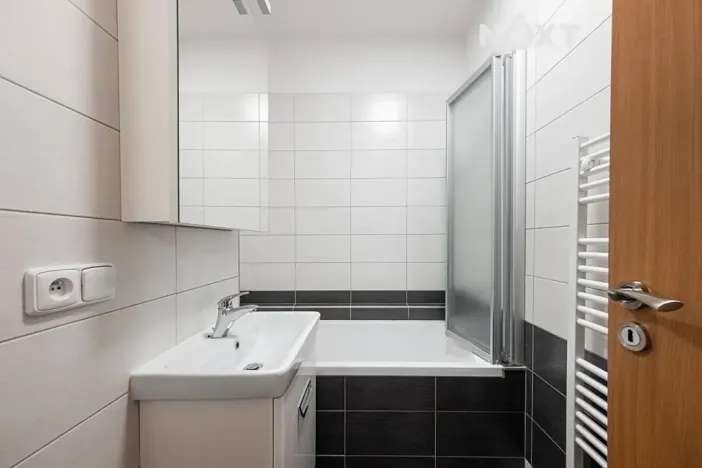 Pronájem bytu 3+kk, Pardubice, Na Labišti, 61 m2