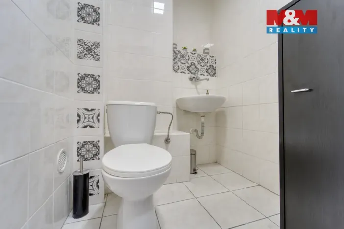 Pronájem kanceláře, Plzeň, Zikmunda Wintra, 58 m2