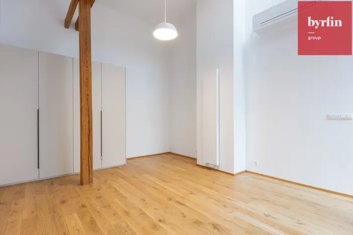 Pronájem bytu 2+kk, Praha, Vrtbova, 56 m2