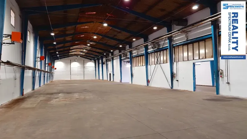 Pronájem skladu, Lišov, Hůrecká, 711 m2