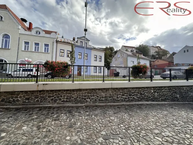 Pronájem kanceláře, Mladá Boleslav - Mladá Boleslav IV, 1800 m2