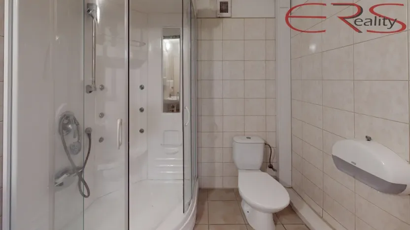 Pronájem kanceláře, Mladá Boleslav - Mladá Boleslav IV, 1800 m2