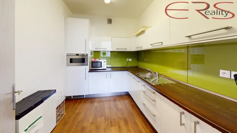 Pronájem kanceláře, Mladá Boleslav - Mladá Boleslav IV, 1800 m2